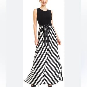 NWT Betsy & Adam Chevron Striped Gown